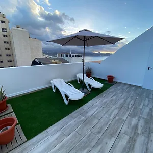 Apartment Holiday & Rooftop Lounge, Las Palmas de Gran Canaria